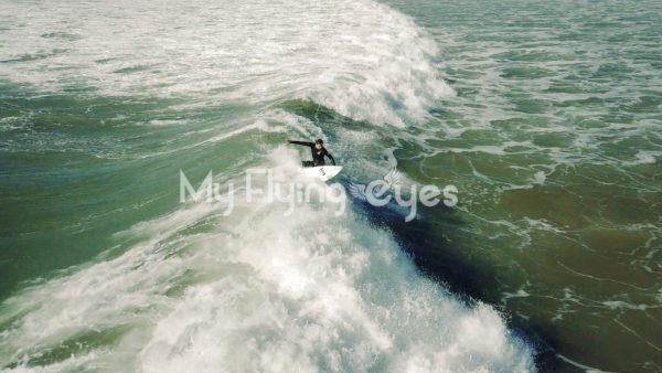 Big Wave Surfing Pic 5